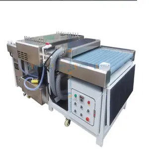 Minimum Size Glass Washing And Drying Machine Used For Glass Sizes Less Than 100 Mm And Thickness Adjustable.