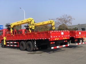 รถเครนติดตั้งบนรถบรรทุก 12000 กก. แชสซี 6x4 พร้อมอุปกรณ์ยกไฮดรอลิกแบบยืดหดได้ - Product Image 2