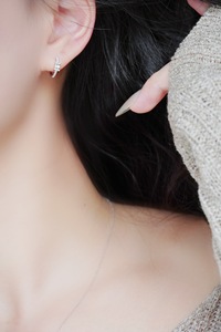 Boucles <span class=keywords><strong>d</strong></span>'oreilles Lerca en or 18 carats en forme de T avec diamants taillés en sucre, collection Star River, très tendance - Product Image 6