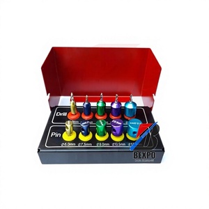 Ensemble de forets et de goujons pour implants dentaires en titane de qualité médicale avec butées de mesure codées par couleur pour des procédures chirurgicales hospitalières sécurisées - Product Image 1