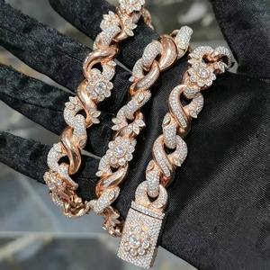 Collier personnalisé avec pendentif fleur en moissanite, plaqué or, argent sterling 925, style hip-hop, moissanite VVS. - Product Image 3