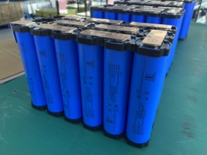 Paquete de Baterías de Iones de Litio Recargables Personalizadas de 3.7V 7.4V 11.1V 12V 14.8V 18650 21700 32700 5000mAh - Product Image 3