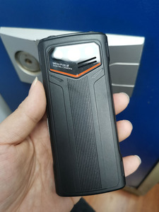 Téléphone portable pas cher S003, 2 cartes SIM, lampe torche LED, radio FM, gros boutons, GSM 2G, pour personnes âgées - Product Image 2
