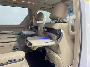 Tavolino Pieghevole per Sedile Toyota Alphard Vellfire con Ricarica Wireless, Portabicchieri e Poggiapiedi Regolabile, Interni di Lusso <span class=keywords><strong>VIP</strong></span> - Product Image 1