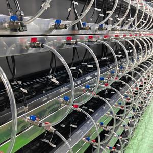 Conteneur de refroidissement hydro ACT à expédition rapide de 40 pieds pour 395 Antminer S19 S21 Hydro avec refroidisseur sec préconfiguré, installation rapide - Product Image 1