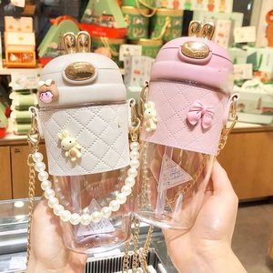 380毫升/580毫升兔耳可爱塑料水壶带吸管珍珠金属链带便携式儿童水壶 - Product Image 6