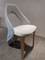 Nouveau Fauteuil en Velours Rembourré de Style Moderne, Piètement en Métal Doré, Chaise d'Appoint de Salon et de Salle à Manger pour la Maison et l'Hôtel