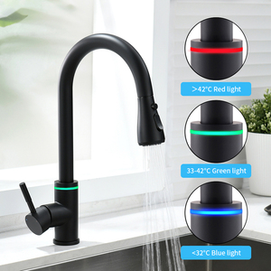 Capteur intelligent contrôle tactile robinets de <span class=keywords><strong>cuisine</strong></span> contrôle de la température 3 couleurs lumière LED Rotation de 360 degrés robinet d'<span class=keywords><strong>évier</strong></span> de <span class=keywords><strong>cuisine</strong></span> - Product Image 1
