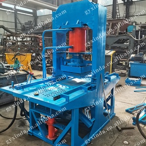 Macchina per la produzione di mattoni ad incastro durevole con polvere di pietra idraulica, polvere minerale e polvere plastica mista, macchinario per pavimentazione in vendita - Product Image 3