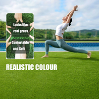 Gazon synthétique vert, pelouse artificielle, tapis en herbe artificielle pour la décoration