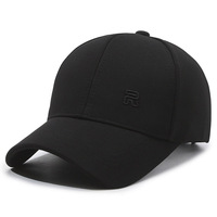 Casquette de baseball unisexe en polyester à 6 panneaux avec imprimé léopard brodé et boucle métallique pour la mode en plein air et l'utilisation en couple