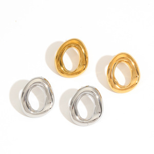 Pendientes minimalistas geométricos de acero y titanio chapados en oro de 18k para mujer, joyería de moda, origen Hubei TE60019 G - Product Image 5