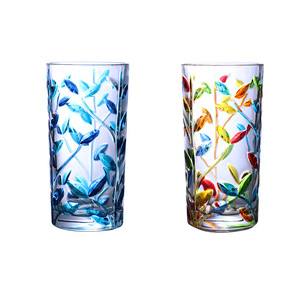 Set di bicchieri <span class=keywords><strong>in</strong></span> <span class=keywords><strong>vetro</strong></span> colorato <span class=keywords><strong>con</strong></span> segni di cristallo dipinti artificialmente collezione unica di <span class=keywords><strong>tazze</strong></span> da caffè e piattini - Product Image 1