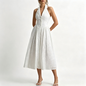 Robe chemise blanche sans manches à encolure croisée pour <span class=keywords><strong>femme</strong></span> |   Robe élégante à col en V, boutonnée, taille naturelle, longueur midi, décontractée, pour soirée, personnalisable OEM/ODM - Product Image 1