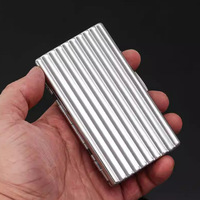 Nouvelle Boîte à Cigarettes Ondulée Allongée et Fine, Design 20 Emplacements pour Cartes, Ne Retient Pas la Fumée, Stockage Fumeur, Fine SmokeJX315, Moderne et Minimaliste