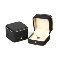 Boîte d'emballage de bijoux en papier cartonné blanc recyclé personnalisée, boîte de rangement ronde en cuir pour collier, cadeau personnalisé