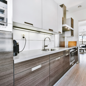 Juego de Muebles de Cocina Modernos Clásicos de Madera de Indonesia 2025, Incluye Grifo, Fregadero, Bisagras, Correderas para Cajones, Gabinetes de Acrílico Lacado - Product Image 2