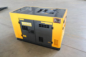 自動およびリモートスタートシステムを備えた9kvaモバイルサイレントディーゼル発電機 - Product Image 5