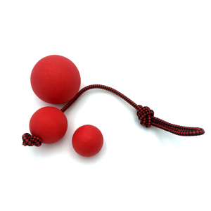 Pelota de Goma Roja Sólida para Entrenamiento de Perros, Juguete Promocional Resistente a Mordidas, Diseño Personalizable para Mascotas - Product Image 1