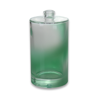 Logo personnalisé Nouvelle bouteille en verre de parfum rechargeable Bouteille en verre transparent vert Bouteille d'huile d'essence de parfum de luxe