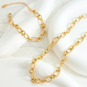 Hip <span class=keywords><strong>Hop</strong></span> Exagéré Plaqué Or <span class=keywords><strong>En</strong></span> Acier Inoxydable Chaîne Épaisse De Noël Collier Ras Du Cou Couple Bijoux collier <span class=keywords><strong>en</strong></span> acier inoxydable - Product Image 1