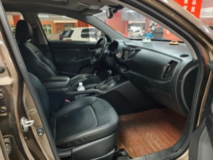 <span class=keywords><strong>Sportage</strong></span> d'<span class=keywords><strong>occasion</strong></span> en bon état : 2014 2.0 GLS automatique, faible kilométrage, confortable et fiable, excellent état - Product Image 6