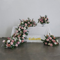 Centro de Mesa de Lujo con Vegetación y Guirnalda Floral |   Decoración de Mesa para Bodas, Arreglos Florales para el Lateral del Sofá y Diseño Floral DIY