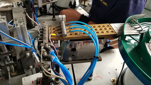 Hook Assembly <strong>Machine</strong> Nail <strong>Insertion</strong> Assembly <strong>Machine</strong> <strong>Automatic</strong> Hook and <strong>Pin</strong> Assembly <strong>Machine</strong> - Product Image 5
