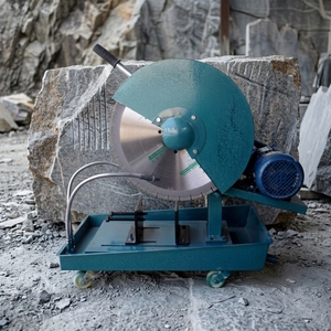 Machines manuelles de découpe d'échantillons pour béton, roche et carottage - Product Image 6