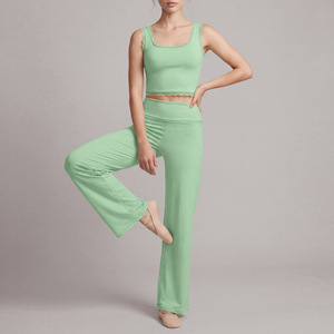 OEM Womens 2pcs Yoga Set Lace Spliced Sports Vest Wide Leg Pants Solid Breathable High End Dance Training Fitness Outfit