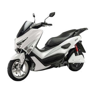 Motocicleta Eléctrica Blanca con Diseño Elegante, Asiento Cómodo, Motor Eléctrico de 2000W para Desplazamientos Urbanos - Product Image 1
