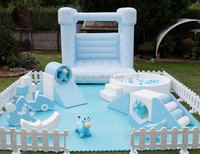 Château gonflable blanc avec fosse à balles, aire de jeux souple intérieure pour tout-petits, équipement de jeux souple, escaliers de jeux souple pour tout-petits et enfants