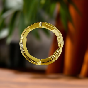 Brazalete de Moda en Acero Inoxidable 316L con Baño de Oro PVD, Joyería Sostenible y Resistente - Product Image 3
