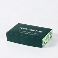 Cartes pliées multi-pages en papier, impression couleur avec ligne argentée pour publicité de marque, mise en page multi-panneaux claire
