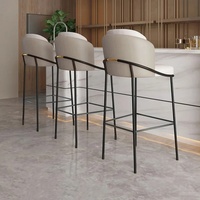 Tabouret de bar moderne en cuir PU, très vendu, pour cuisine, salle à manger, comptoir, avec dossier et repose-pieds, chaise haute pour restaurant