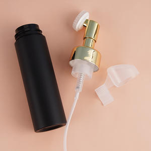 Bouteille Distributrice de <span class=keywords><strong>Mousse</strong></span> en Silicone Noir Mat 200ml avec Pompe et Brosse, Dorée par Galvanoplastie, pour Nettoyant Visage et Savon Moussant – Vente en Gros - Product Image 5