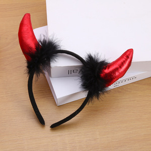 MADESHINE Bandeau en tissu rouge avec cornes de diable et plumes pour femmes et filles, idéal pour les fêtes d'Halloween, Nouveauté, Prix usine - Product Image 1