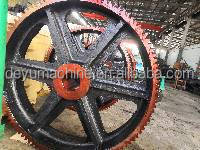Suministro de fábrica OEM fundición de gran tamaño 4140 engranaje helicoidal de hierro de fundición grande - Product Image 2