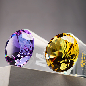 चैंपियन डायमंड क्रिस्टल ट्रॉफी के लिए क्रिएटिव क्रिस्टल ट्रॉफी पुरस्कार डायमंड कलर प्रिंटिंग K9 डायमंड टॉप्स क्रिस्टल ट्रॉफी - Product Image 3