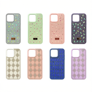 เคสโทรศัพท์มือถือระดับพรีเมียม SWAROVSKI STYLE DIAMOND สำหรับ IPHONE 13 PRO - Product Image 1