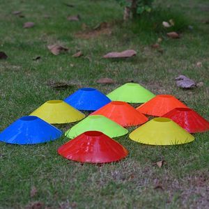 <span class=keywords><strong>Cones</strong></span> de Treinamento de Agilidade Personalizados com Logo Impresso Marcadores de Campo Mini <span class=keywords><strong>Cones</strong></span> de Treinamento de Futebol - Product Image 3