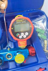 4-वे एयर कंडीशनिंग डिजिटल मैनिफोल्ड गेज सेट ऑटोमोटिव होम एचवीएसी डायग्नोस्टिक रेफ्रिजरेंट चार्ज मीटर R134A R410A - Product Image 3