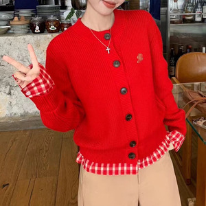 เสื้อสเวตเตอร์ถักแบบแบนคอกลมสีแดงลำลองสำหรับผู้หญิงเสื้อสเวตเตอร์คาร์ดิแกนดีไซน์เกาหลีลดอายุสไตล์ฤดูใบไม้ร่วง - Product Image 3