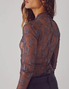 Haut en maille imprimé floral en dentelle pour <span class=keywords><strong>femme</strong></span>, tendance, à prix abordable, avec col montant et logo frontal, idéal pour l'été, l'automne et le printemps - Product Image 3