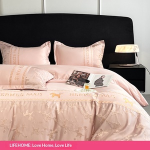 Parure de lit de luxe haut de gamme quatre pièces en soie glacée lavée, soyeuse et lisse, pour l'été, avec housse de couette imprimée - Product Image 2