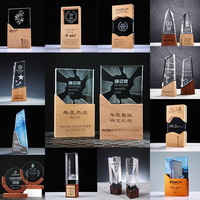 Trophée en cristal personnalisé, médaille, plaque de récompense en métal, réunion annuelle d'entreprise, souvenir en bois massif simple, Chine