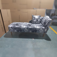 Canapé d'appoint minimaliste, fauteuil-lit en tissu imprimé marbre gris avec pieds en bois effilés pour usage commercial