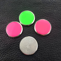 Nouveau Point Culminant Blanc Coloré Golf Accessoires En Métal En Vrac Boule de Golf Marqueurs