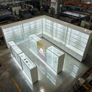 خزانة عرض خشبية بيضاء مخصصة لتخزين السجائر مع رف تخزين التبغ - Product Image 2