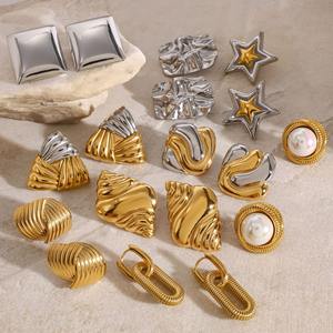 Boucles d'oreilles rétro hirondelle uniques pour femmes en acier inoxydable étanche bijoux de mode à <span class=keywords><strong>la</strong></span> mode avec conception de colombe de <span class=keywords><strong>la</strong></span> paix - Product Image 5